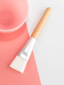 Wooden Handle Mask Brush Soft Bristle DIY Face Beauty Tool Comfortable for All Skin Types Cleaning Makeup Tool Long Pole
