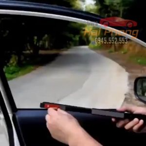 Rèm che nắng cho cánh cửa ô tô hiện đại