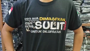 BAJU KAOS DISTRO HANYA BISA DIMAAFKAN TAPI AKAN SULIT DI LUPAKAN