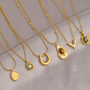 New 2025 Titanium Steel Necklace Women Non-Fading Luxury Matchable Clavicle Chain Elegance Neck Chain Sweater Chain Fashion Jewelry