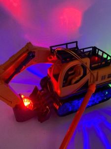 Portable Childrens Lantern Toy Excavator Shooting Baby Electric Glow Music Boys Christmas Gift Handheld Cartoon Plastic Lantern