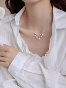 Womens Freshwater Pearl Necklace Elegant Minimalist High-End Clavicle Chain Summer Neck Chain Fashion Jewelry Onekiss Brand
