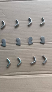 Móc khóa/ chốt khóa thùng xe tải kết hợp với khóa tôm dùng để chốt giữ bửng xe
