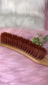 Lược phủi tóc cong QUEEN CHỔI PHỦI TÓC BABER lông mịn không gây đau da cán gỗ chắn chắn đa năng