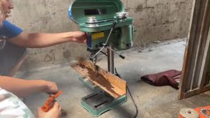 Máy khoan bàn Model XQ-13