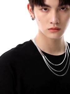 KALUNG TITANIUM PRIA WANITA GEPENG SILVER MODEL HIP HOP KOREA