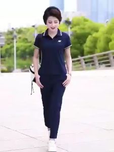 Bộ thể thao nữ trung niên cộc tayĐồ bộ thể thao nữ chất cotton co giãn 4 chiều thoáng mát_( có ảnh thật ) BAV
