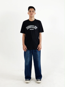 Moutley Kaos Pria Lengan Pendek Regular Fit Moutley Collage 330924