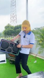 [TẶNG CHÂN ĐỂ LOA SIÊU XỊN ] Loa Xách Tay Cao Cấp KC279 Premium Công Suất 300W Hệ Thống Trang Bị Bass Đôi 20 1 Trung 1 Treble Kết Nối Bluetooth 6.3 Hiện Đại Loa Tích Hợp 2 Micro Không Dây Chống Hú Rè