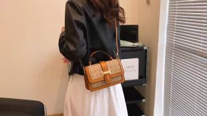 BJ58013 - KHAKI/BROWN TAS SLEMPANG SLINGBAG JINJING HANDBAG WANITA FASHION KOREA CHINA IMPORT MODIS ELEGAN TERMURAH TERLARIS TERBARU BAGSTORE JAKARTA TAS BATAM CR8013
