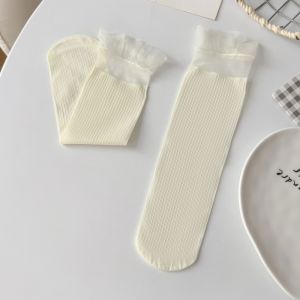 Ultra-Thin Velvet Crystal Lace Edged Womens Socks Summer Short Stockings Anti-Catch Thread Sweet Style Moisture Wicking Short Calf