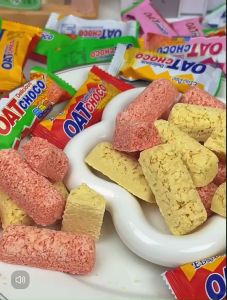 ข้าวโอ้ต OAT CHOCO ขนมข้าวโอ้ต ธัญพืชอัดแท่ง ข้าวโอ๊ตอัดแท่ง 400กรัม เหมาะสำหรับคนรักสุขภาพ หอม หวานน้อย พร้อมส่งที่ไทย