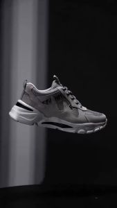 Fashion Safety Shoes Men Anti-Smashing Steel Toe Cap Puncture Proof Indestructible Light Breathable Sneaker Work Shoes Quality