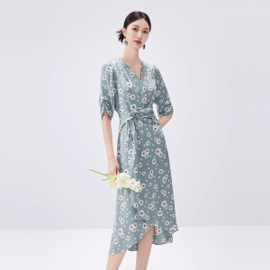 BADINA | Đầm Voan In Hình Cổ V
