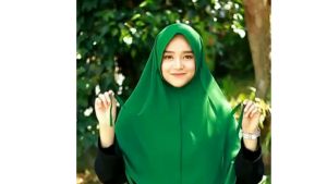 Kerdung Instan Khimar Adiba Medium Bahan Seruty Premium Raisa Hijab