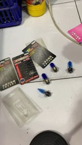 Bohlam lampu depan Halogen Xenon tabung Biru Mio soul/m3/mio J/ Xeon/ Jupiter mx/ Satria fu/ shogun/ smash/ Beat fi/ vario techno/ supra x 125/ revo fit/ blade/ kharisma