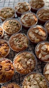 Banana Cupcake (6 Count/Box) - เค้กกล้วยหอมหน้าแน่น