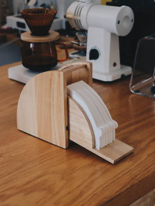 Handmade Wooden V60 Handbrew Coffee Filter Paper Box Dustproof Real Wood Filter Paper Rack Storage Box for Coffee Accessories