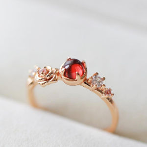 Nhẫn Đá Garnet Kiểu Hoa Hồng  Phong Cách Cổ Điển Sang Trọng Tối Giản