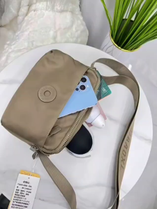 TAS SELEMPANG WANITA IMPORT CHIBAO BAHAN PARASUT TEBAL EC0825-PS#