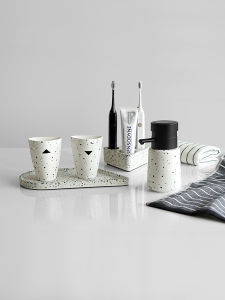 Nordic Creative Simple Ceramic Toothbrush Cup Couple Toothpaste Cylinder Washing Cup Set Home Bathroom Accessories Set