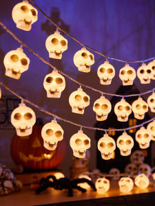 No Brand | Halloween Atmosphere Decoration Glow Skull Light String