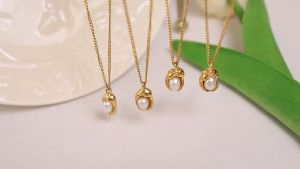 Reverie Paris Elegant Vintage Pearl Pendant Necklace Fashion Accessories For Women Valentines Gift