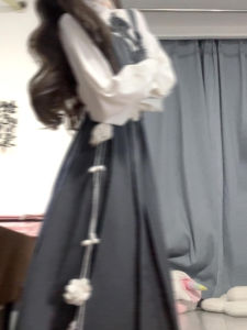 LIRUSHAN | Petite Grey Suspender Long Dress