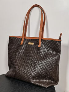 Túi Tote Nữ Dung Tích Lớn 2025 Mẫu Mới Dệt Mềm Da Nhỏ Thiết Kế Túi Xách Túi Tote Da PU Mềm Thoáng Khí