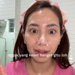 GENTLY Mamacare Low pH Radiant Facial Wash | Rainbow Algae + 11x Hyaluronan + 5x Ceramide + 5x Soothing Agents | Skincare Ibu Hamil dan Menyusui Terdaftar BPOM | Sabun Cuci Muka Gentle yang Mampu Menghidrasi dan Menyejukkan Kulit
