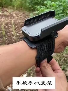 GUOQI | 360 Rotation Wrist Mount Smartphone Holder For Driving and Live Streaming
