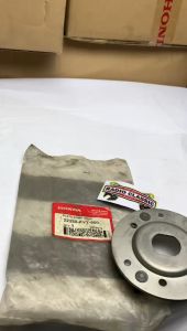 Plat Kampas Ganda (Plate Comp Drive) Honda Beat Karbu Beat FI Spacy Scoopy FI eSPVario 110 eSP Ori Ahm 22350KVY900