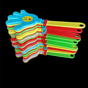 สวีท พลังงานแสงสีสันสดใส ไฟฟ้าปลอม จับมือ พลาสติก น้ำหนักเบา ขนาดเล็ก สีสันสดใส สำหรับการแสดงในงานวันเกิด