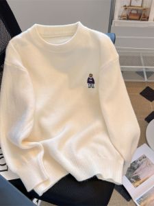 Ladies Brand Discounted Cashmere Sweater Embroidered Bear Soft Cozy Lazy Knitwear Spring Autumn round Neck Long Sleeve