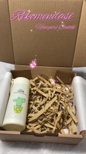 Gift Box Cewek Aesthetic: Hampers Unik & Desain Menarik