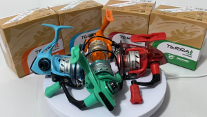 รอกสปิน Pioneer TERRA 3+1BB สีสันสวยงาม