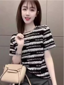 WANGGONGZHU | Princess Style Summer Stripe Short Sleeve T-Shirt Womens Fashionable Chic Design Commute Vintage Straight Cut Regular Length