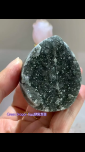 🥚✨ 天然绿彩龙蛋 ✨🥚Natural Green Color Quartz Dragon Egg