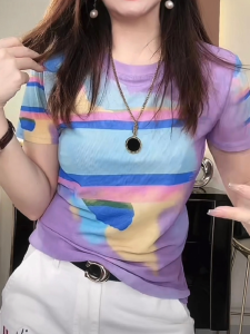 ทันสมัย สลิมฟิต เสื้อยืดพิมพ์ลายแขนสั้น ผู้หญิง ผ้ากอซคอกลมสุทธิบาง ฤดูร้อน เสื้อท่อนบน เสื้อผ้าทํางานสร้างสรรค์