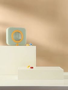 กล่องอุปกรณ์เย็บผ้า พร้อมอุปกรณ์เย็บผ้า แบบพกพา