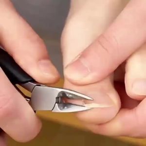 4pcs Heavy-Duty Pedicure Kit Forged from Stainless Steel with Finely Sharpened Blades Shock-Absorb Non-Slip Handle
