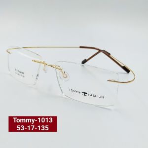 กรอบแว่นตา แว่นตัดเลนส์สายตา รุ่น 1013 เบา ใส่สบาย