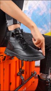 SOVOB รองเท้าบูทมาร์ตินสไตล์อังกฤษเวอร์ชันเกาหลี ทรงกลาง รองเท้าทำงานหนังแท้สีดำสำหรับผู้ชาย