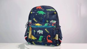 จัดส่งจากกรุงเทพกระเป๋านักเรียนโรงเรียนอนุบาลเด็กผู้ชาย กระเป๋าเป้น้ำหนักเบา ป้องกันการสูญหาย กันน้ำ รถการ์ตูนไดโนเสาร์อายุ 3 ปี อายุ 4 ปีอายุ 5 ปี อายุ6 ปี