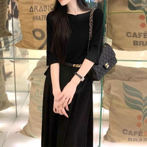 YUEZHONGWEI | Purple Off-Shoulder Loose Waist Cinched Short Sleeve Knit T-Shirt