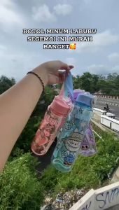 Botol Minum Bening 1 Liter Aesthetic Botol Viral Transparan Aesthetic Karakter Kuromi Sanrio Capybara Labubu Tempat Air Minum Wadah Minum Anak Sekolah Free Sticker Labubu 3d Botol Plastik