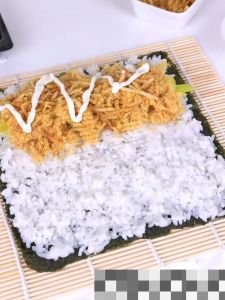 FinDee เสื่อม้วนซูชิแบบไม้ ที่ม้วนซูชิ เครื่องมือโอนิกิริ ทำจากไม้ไผ่ Sushi Bamboo Roller