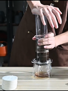 AeroPress Go กลั่นกาแฟเครื่องกรองชงกาแฟเครื่องชงเอสเพรสโซ่เครื่องชงกาแฟแบบกด Alat Penyeduh Kopi Pembancuh Kopi