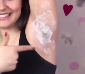 Kojic-Acid Krim Pemutih Ketiak 50ml Underarm Whitening CreamPemutih Badan Ampuh Tercepat Krim Underarm Cream Pemutih Ketiak Sikut Dengkul Dan LututMencerahkan daerah Kewanitaan Selangkangan dengan Cepat dan Permanen Original dan Berkhasiat