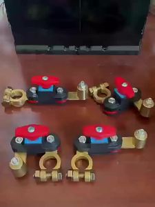 Car Battery Disconnect Switch Bidirectional Joint Can Rotate Disconnect Switch  ﻿Anti-Power Off Leakage Circuit Breaker 12-24v
